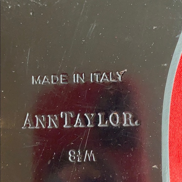 Ann Taylor Red Satin Mules Sz 8.5 M - Picture 6 of 6